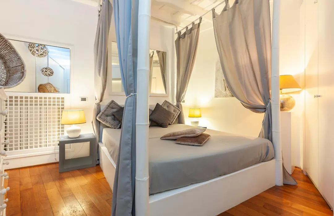 Navona Historic Luxury Deluxe-1